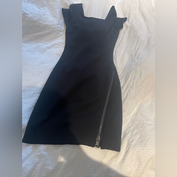 Aritzia Talula Size Medium Black Mini Dress - Picture 5 of 6